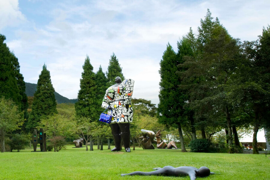 彫刻の森美術館の野外展示。